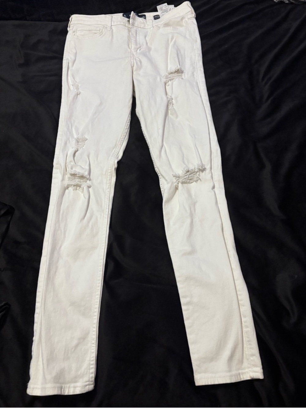 Hollister White High-Rise Super Skinny Jeans